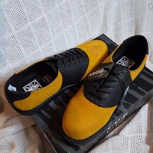 T.U.K black tuskin mustard saddle suede tie up oxfords 10 NWD
